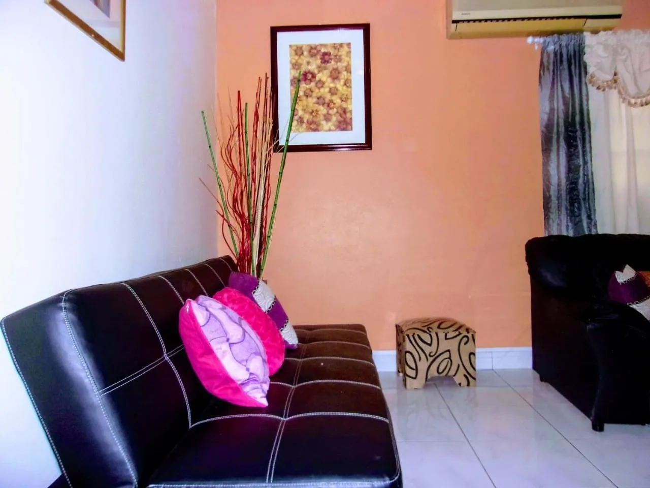 Apartamento Central Oaklands Kingston Apt Jamaica