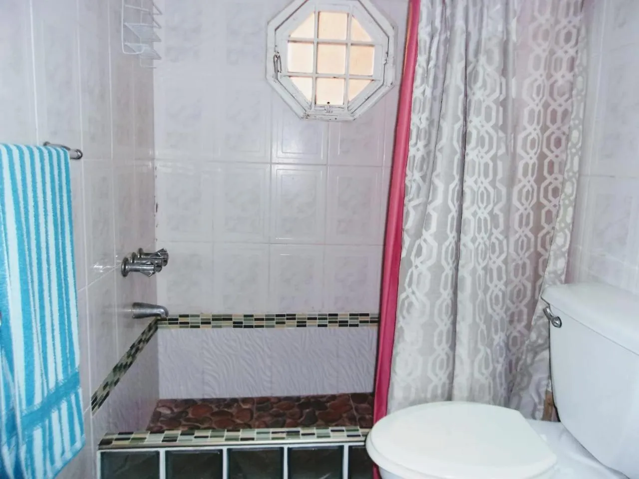 Apartamento Central Oaklands Kingston Apt